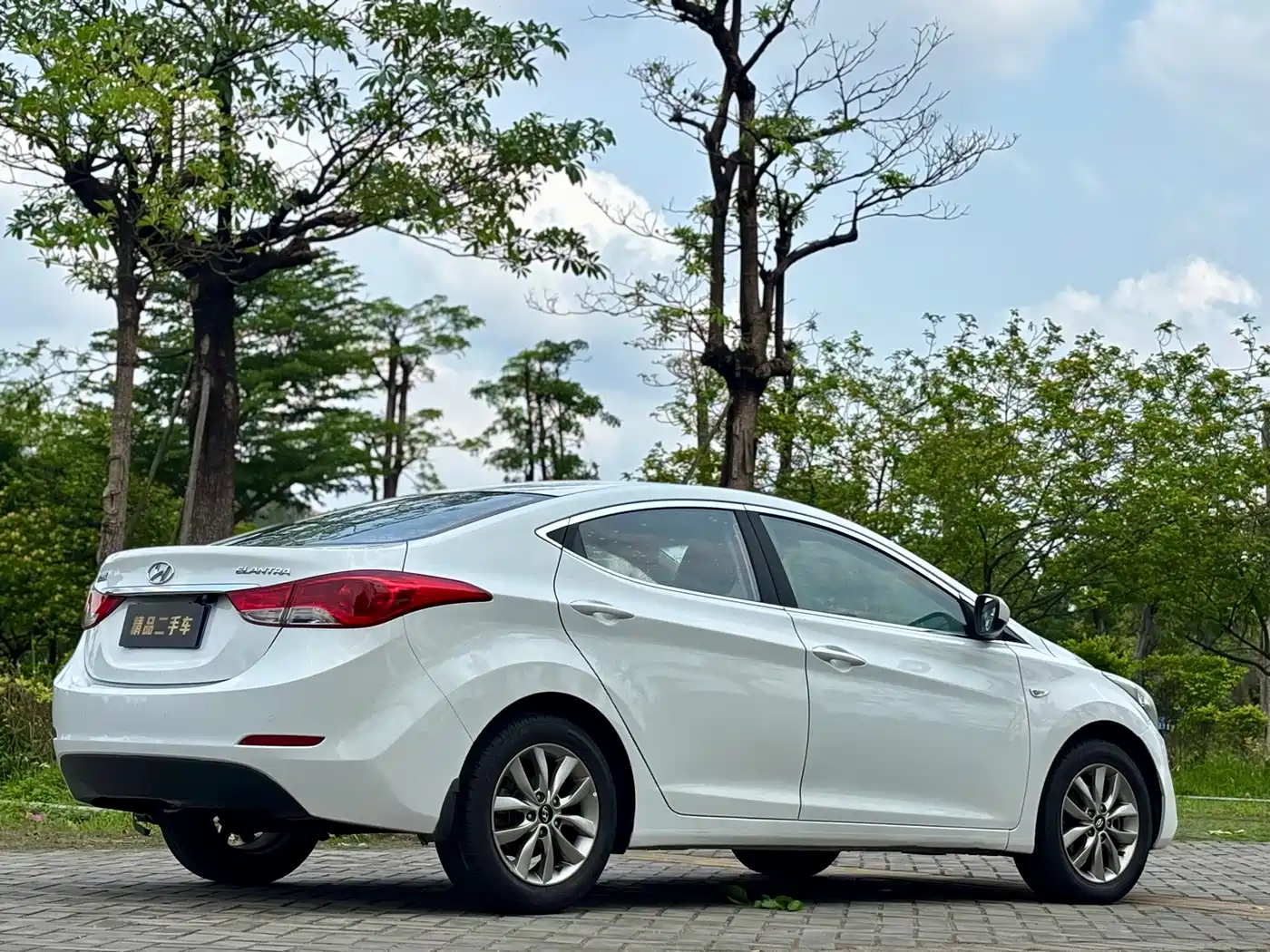 Hyundai Langdong 2016 1.6L Automatic Smart Edition фото 6