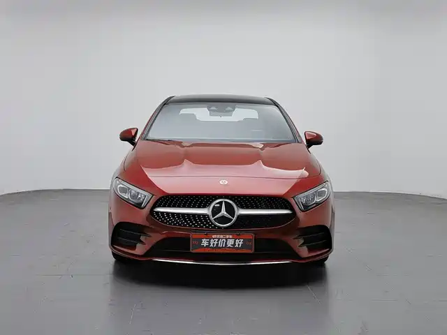 Mercedes-Benz A-Class 2019 Facelift A 200 L Sports Sedan — фото 3