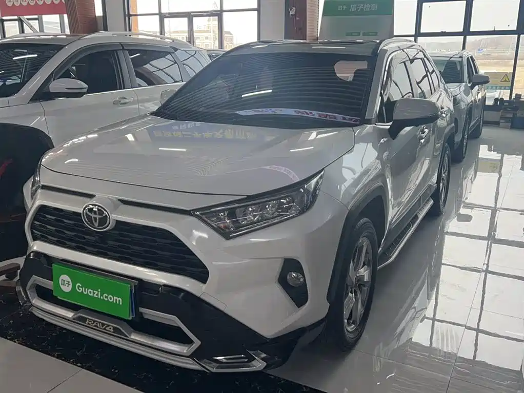Toyota RAV4 Rongfang 2020 2.0L CVT 2WD Fashion PLUS