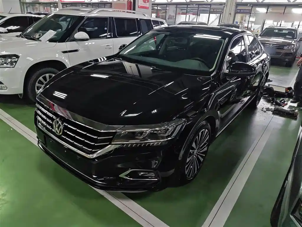 Volkswagen Passat 2019 Model 330TSI Luxury Edition China V