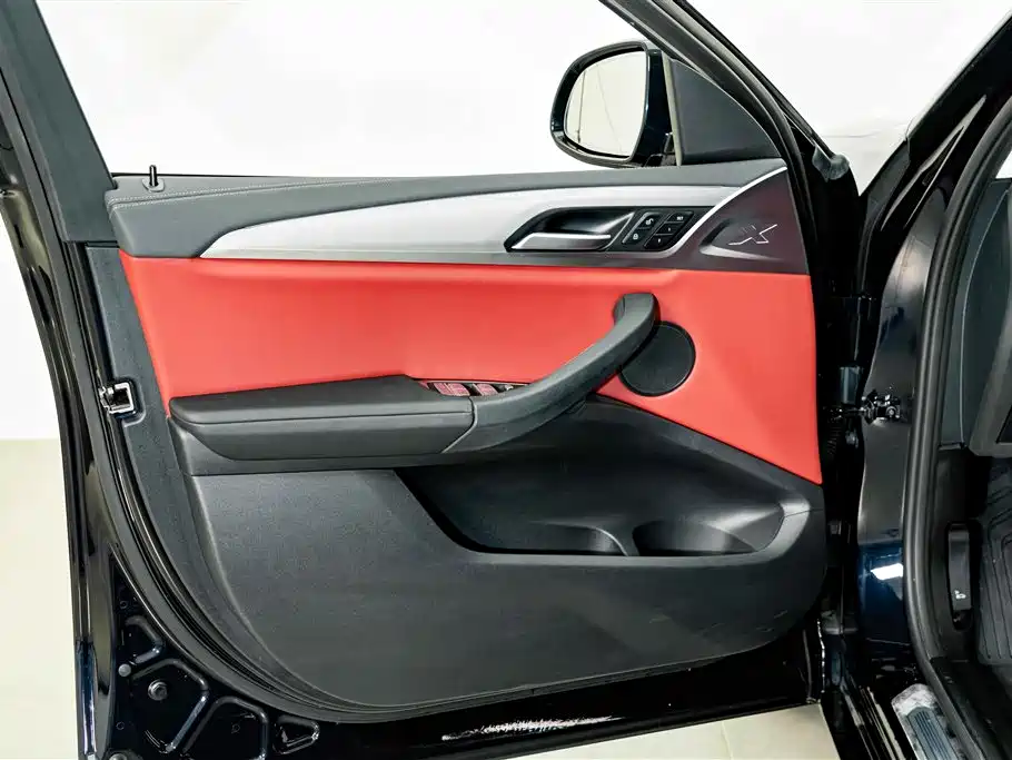 Photo 16 - BMW X4