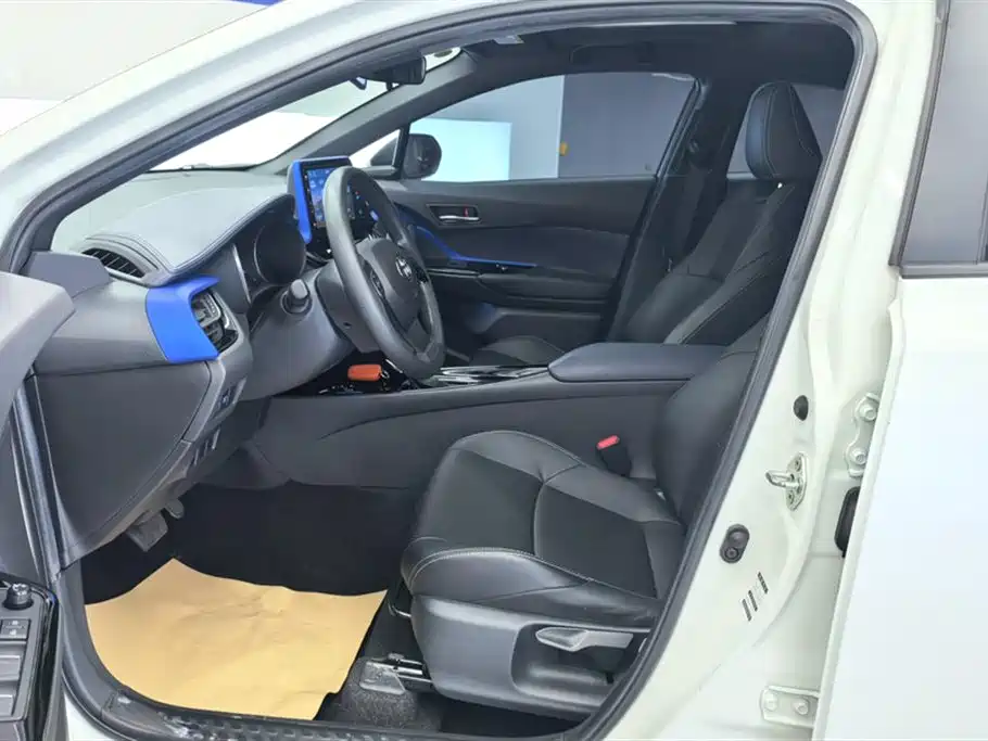 Toyota IZOA 2020 2.0L Yi Xiang Edition фото 9