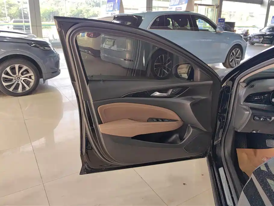 BUICK REGAL