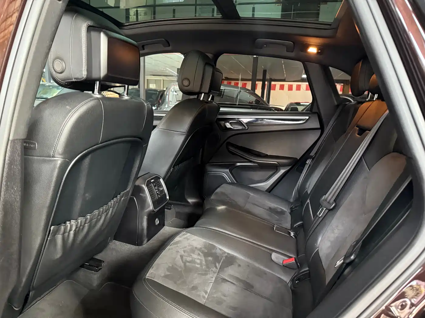 Porsche Macan 2018 Macan 2.0T фото 11