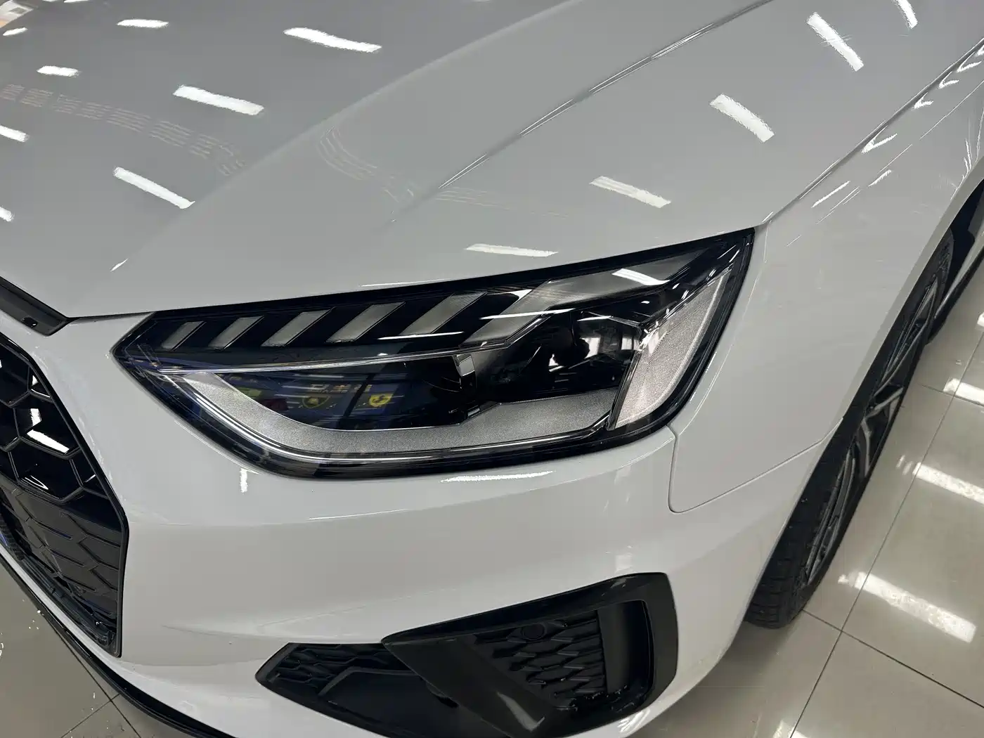 Audi A4L 2023 40 TFSI Luxury Sport фото 4