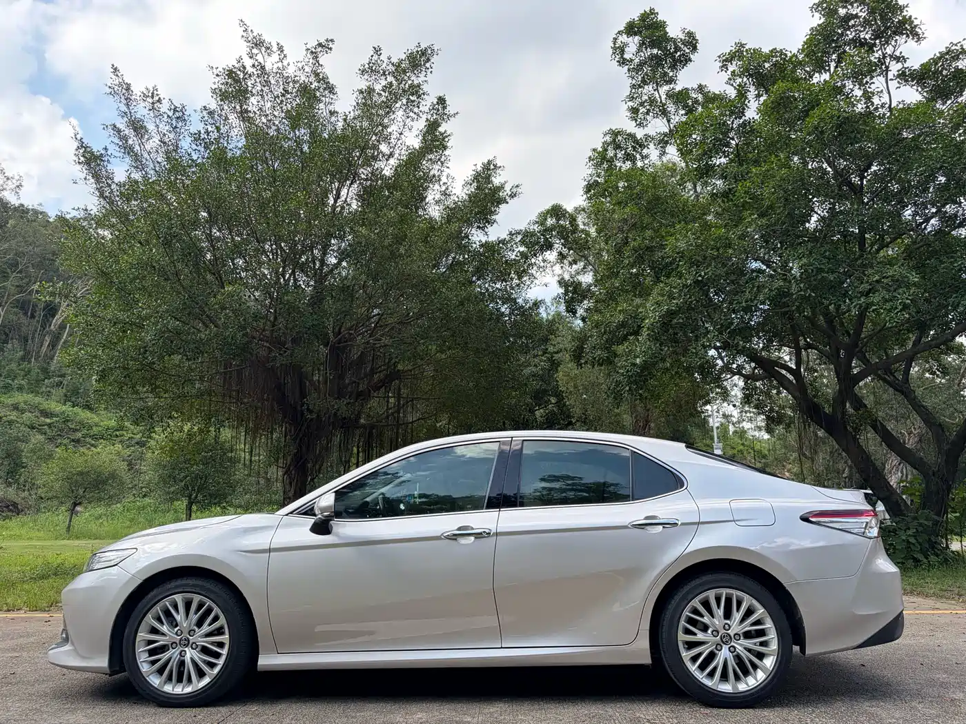 Toyota Camry 2018 2.5G Luxury Edition фото 4