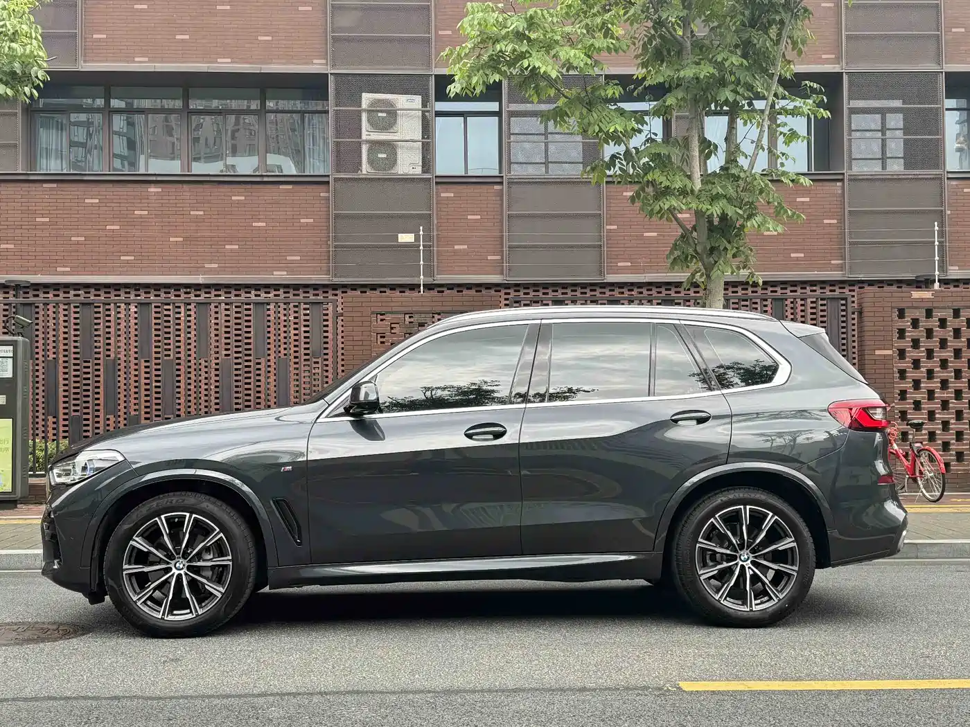 BMW X5 (Import) 2020 xDrive40i M Sport Package фото 3