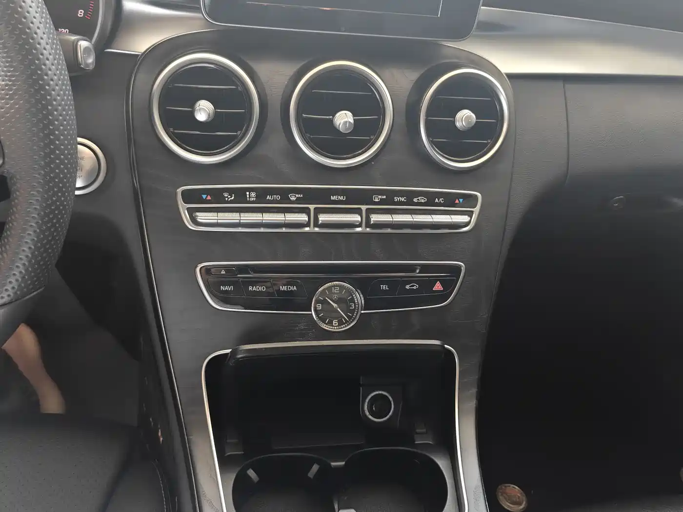 Mercedes-Benz C-Class 2015 Facelift C 200 L Sport фото 8