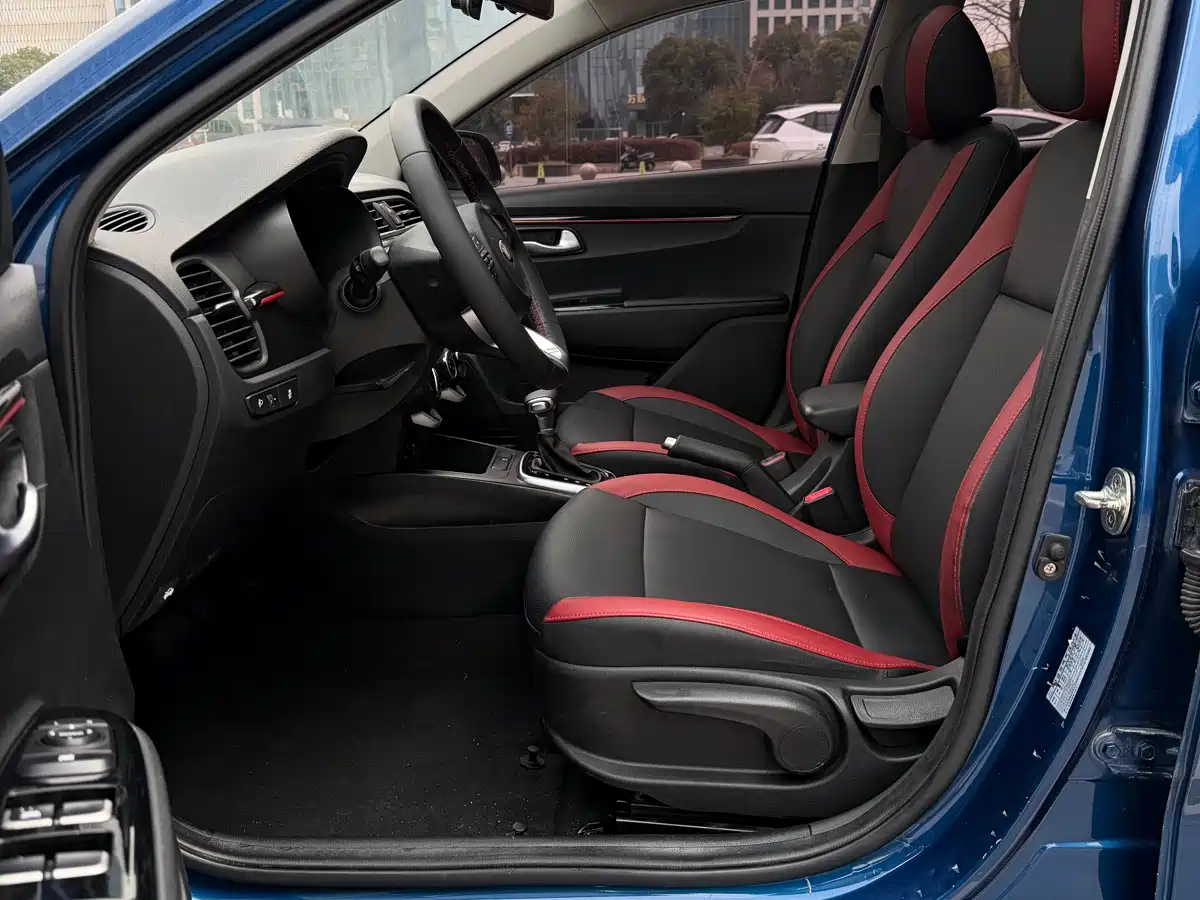 Kia KX CROSS 2019 1.6L Automatic Smart Sunroof Edition China VI фото 4