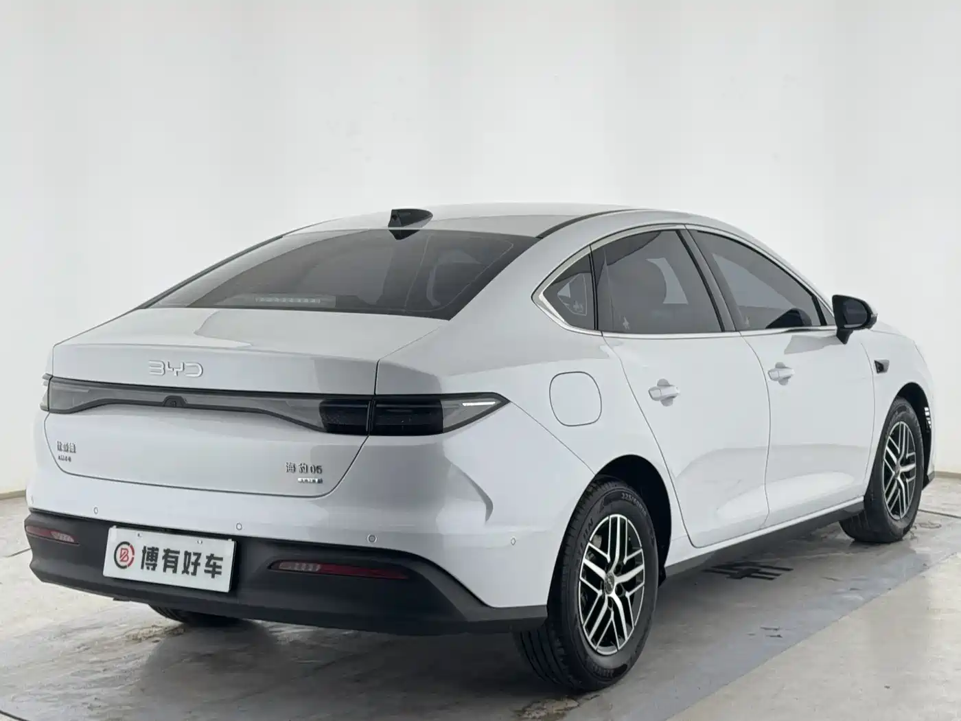 BYD Hai Bao 05 DM-i 2025 DM-i Smart Drive Edition 55KM Premium фото 3
