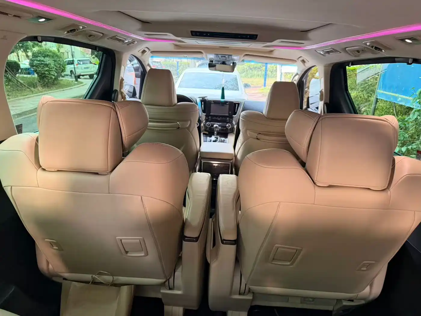 Toyota Alphard 2019 Hybrid 2.5L Premium Edition фото 8