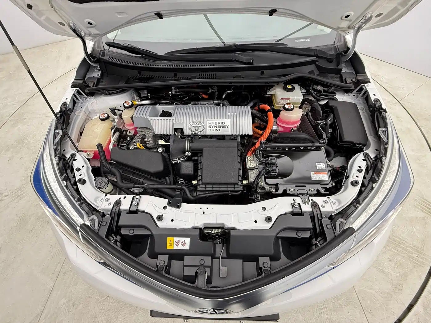 Toyota Corolla 2018 Hybrid 1.8L E-CVT Smart Edition фото 8