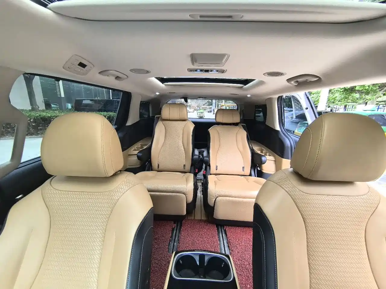 Kia Carnival 2021 2.0T Luxury Tech Edition фото 12