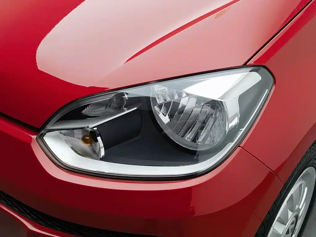 Volkswagen Volkswagen up! 2015 1.0L move up! 7
