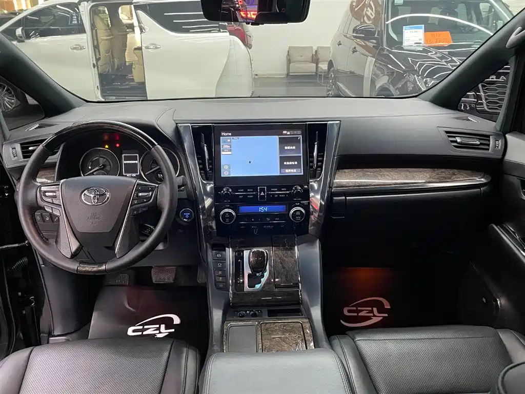 Toyota Alphard 2020 Hybrid 2.5L Premium Edition фото 7