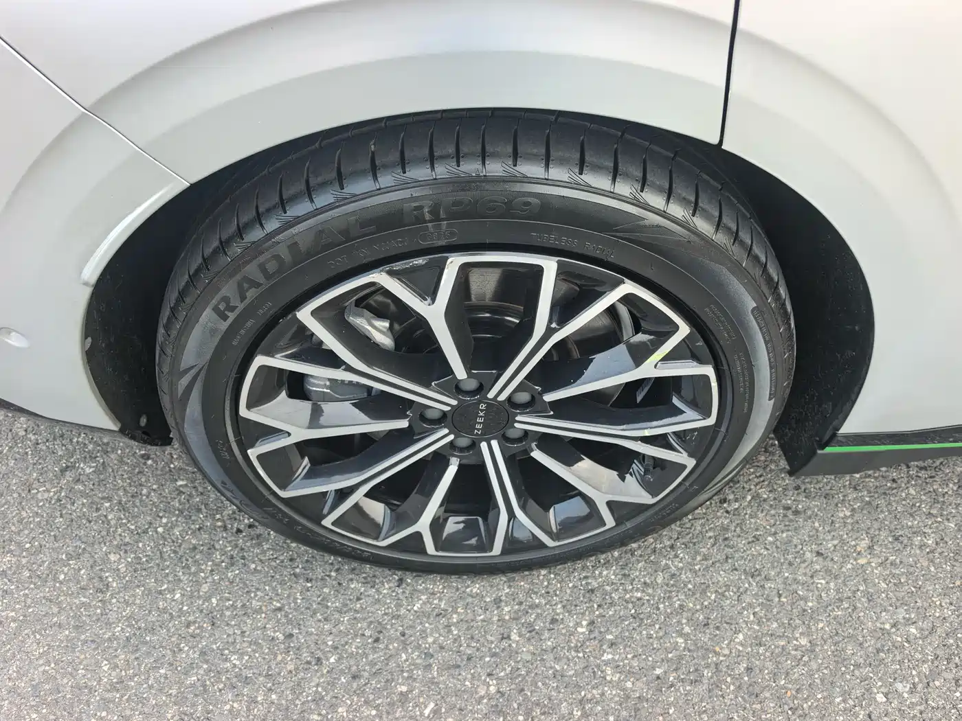 ZEEKR EXTREME KRYPTON 007