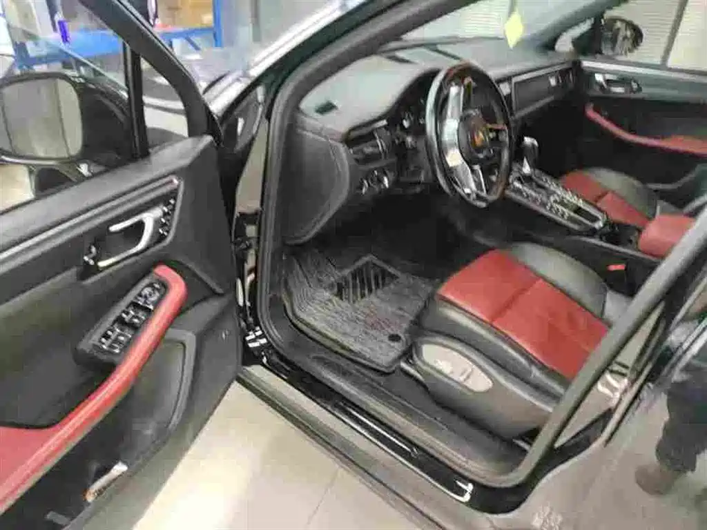 Porsche Macan 2018 Macan 2.0T фото 5
