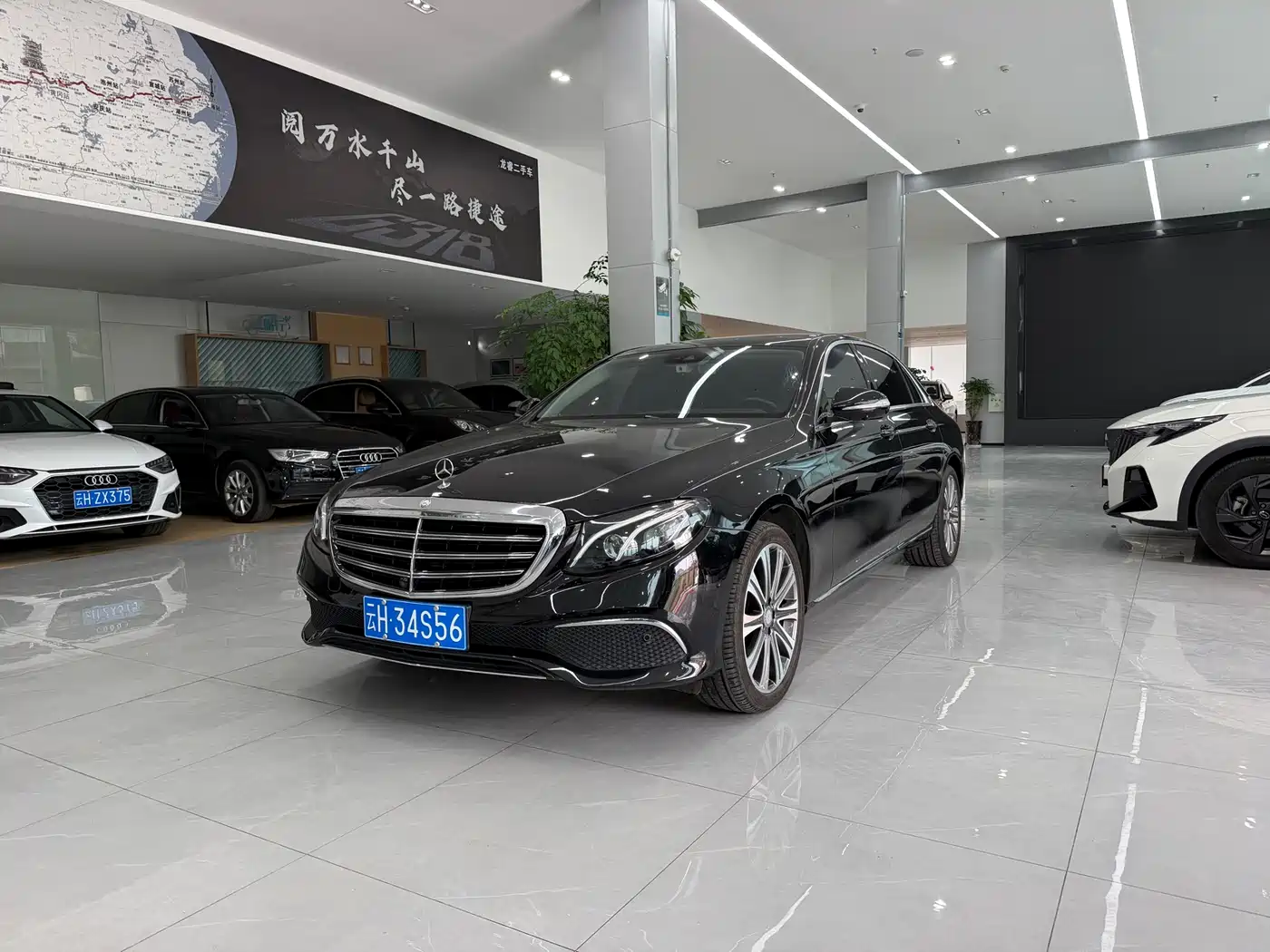 Mercedes-Benz E-Class 2016 E 300 L Fashion Type фото 17