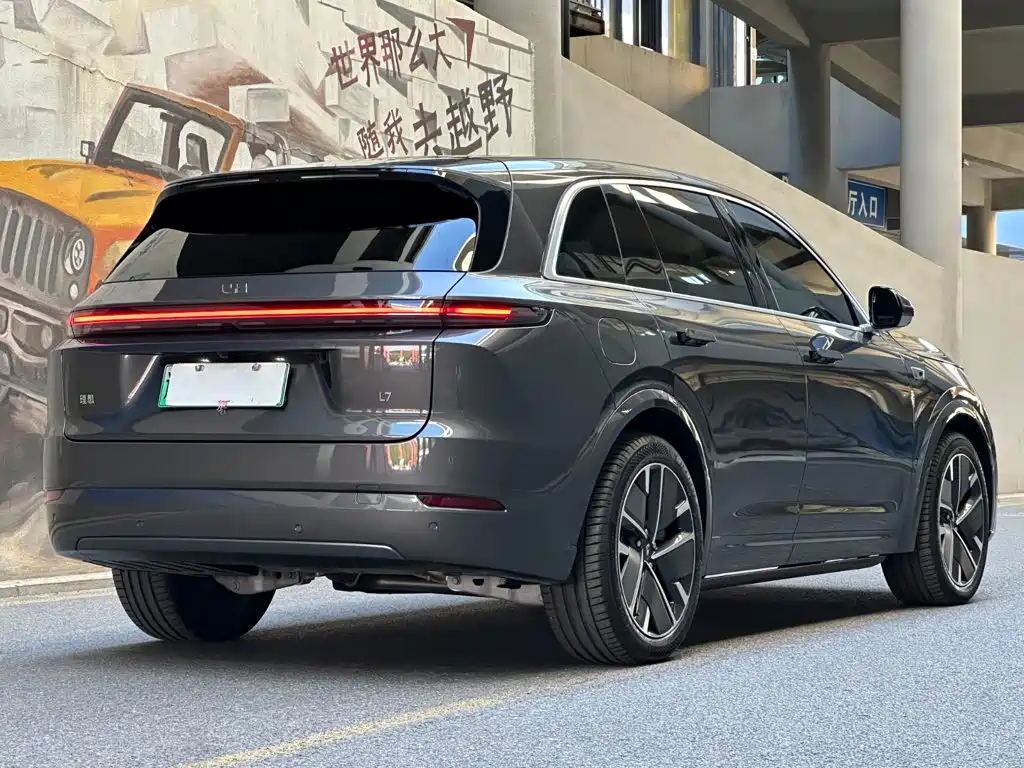 صورة 5 - Li Auto L7