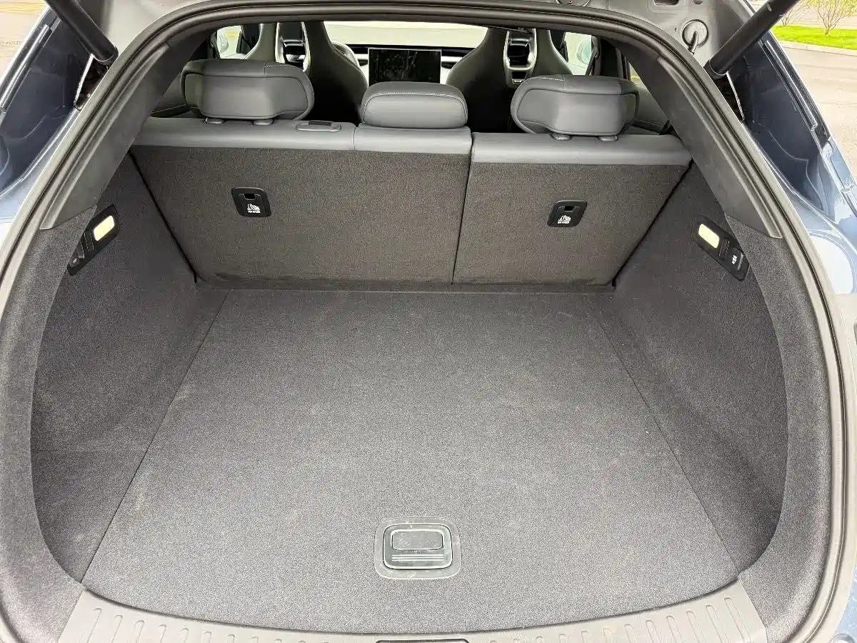 Xiaomi Auto Xiaomi YU7 2025 Extended Range RWD Edition фото 16