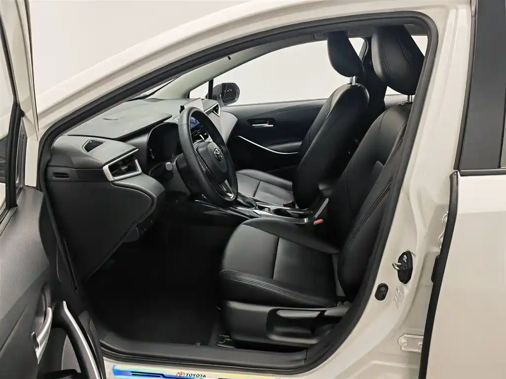 Toyota Corolla 2023 1.8L Smart Hybrid Dual Engine Pioneer Edition фото 10