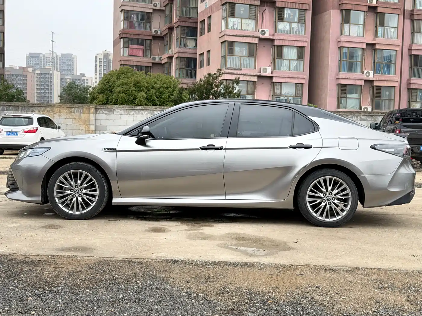 Toyota Camry 2019 Hybrid 2.5HG Luxury Edition China V фото 2