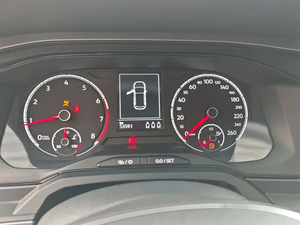 Volkswagen Polo 2019 Plus 1.5L Automatic Panorama Enjoyment Edition фото 12