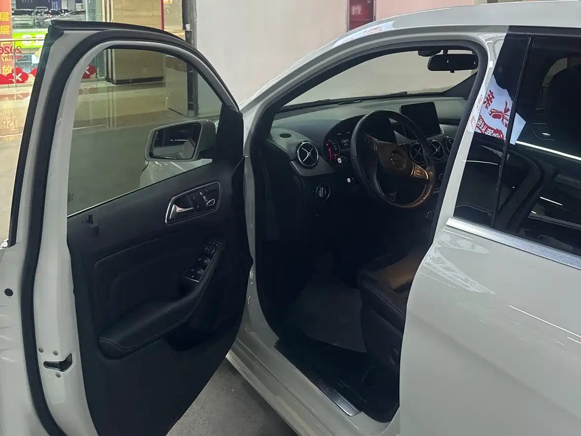 Mercedes-Benz B-Class 2017 B 200 Style фото 7