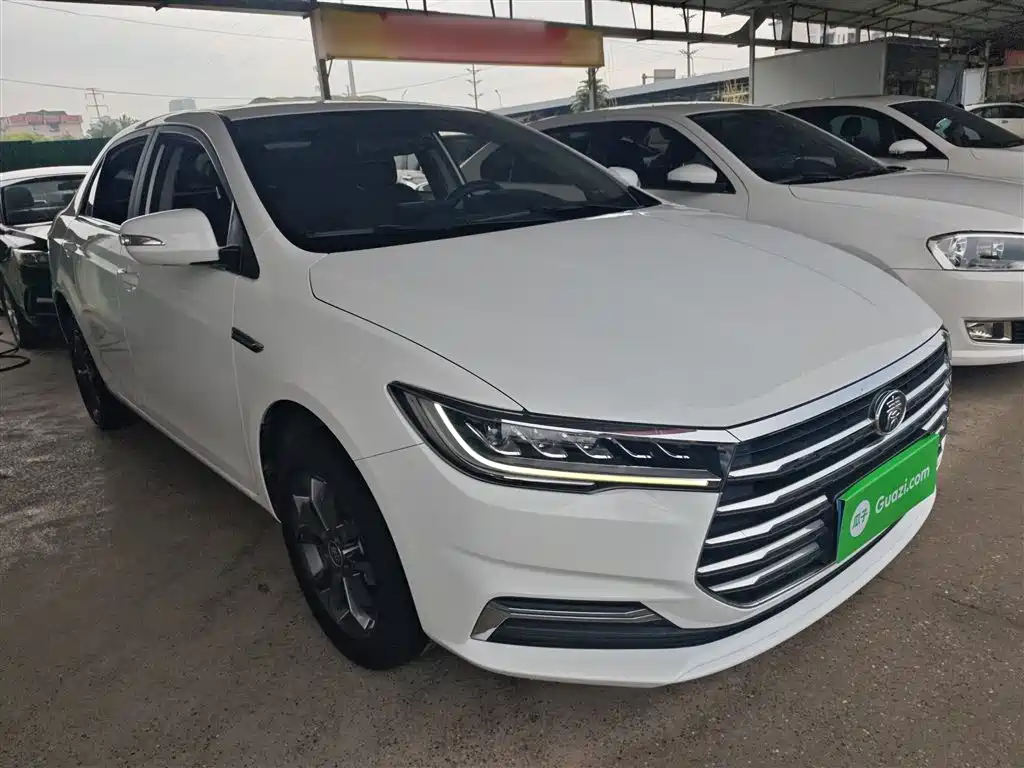 BYD Qin 2019 1.5L Automatic Prestige фото 4