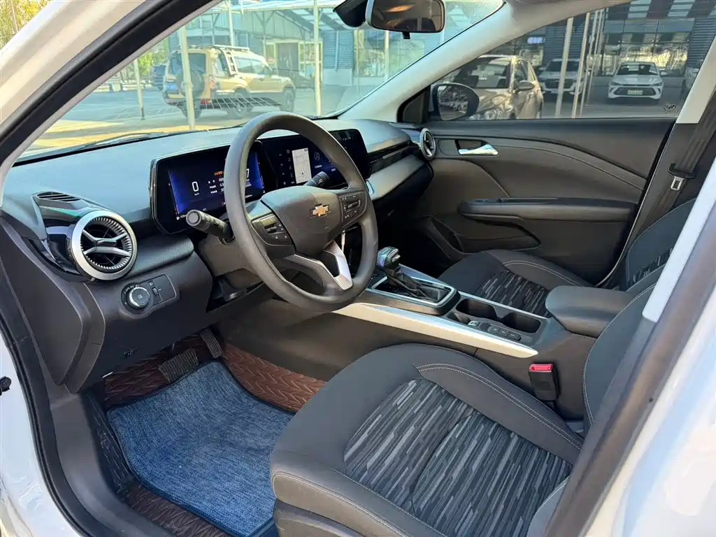 Chevrolet Monza 2023 1.5L DCT Enjoyment Edition фото 4