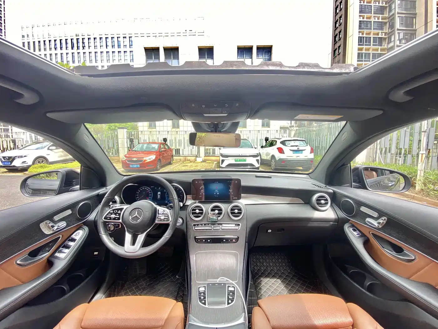 Mercedes-Benz GLC Coupe 2021 GLC 300 4MATIC Coupe SUV фото 13