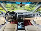 Photo 5 - Toyota Camry