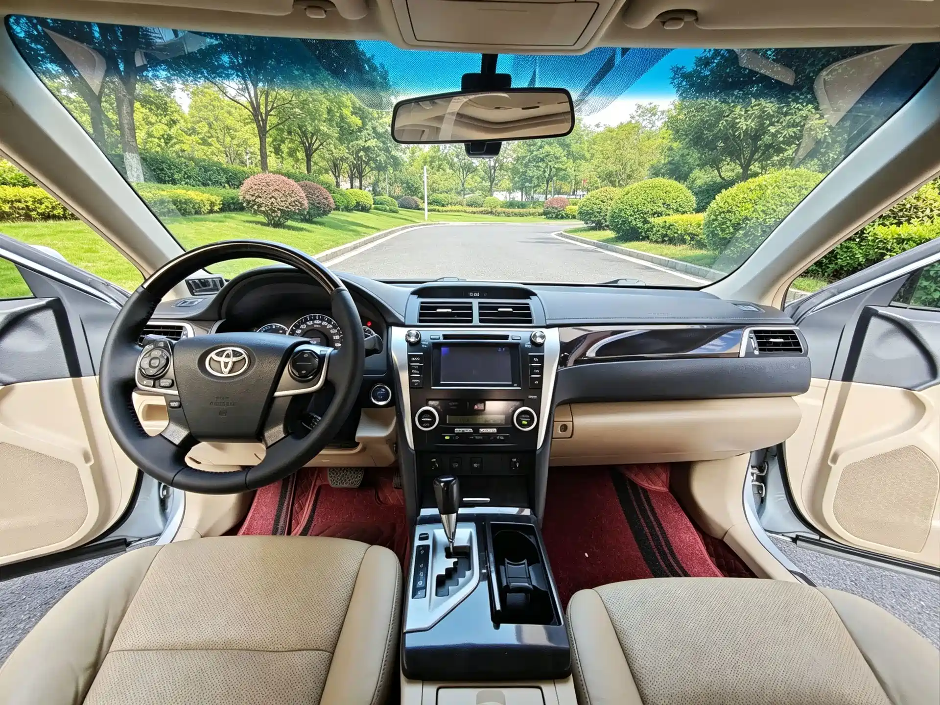 Photo 5 - Toyota Camry