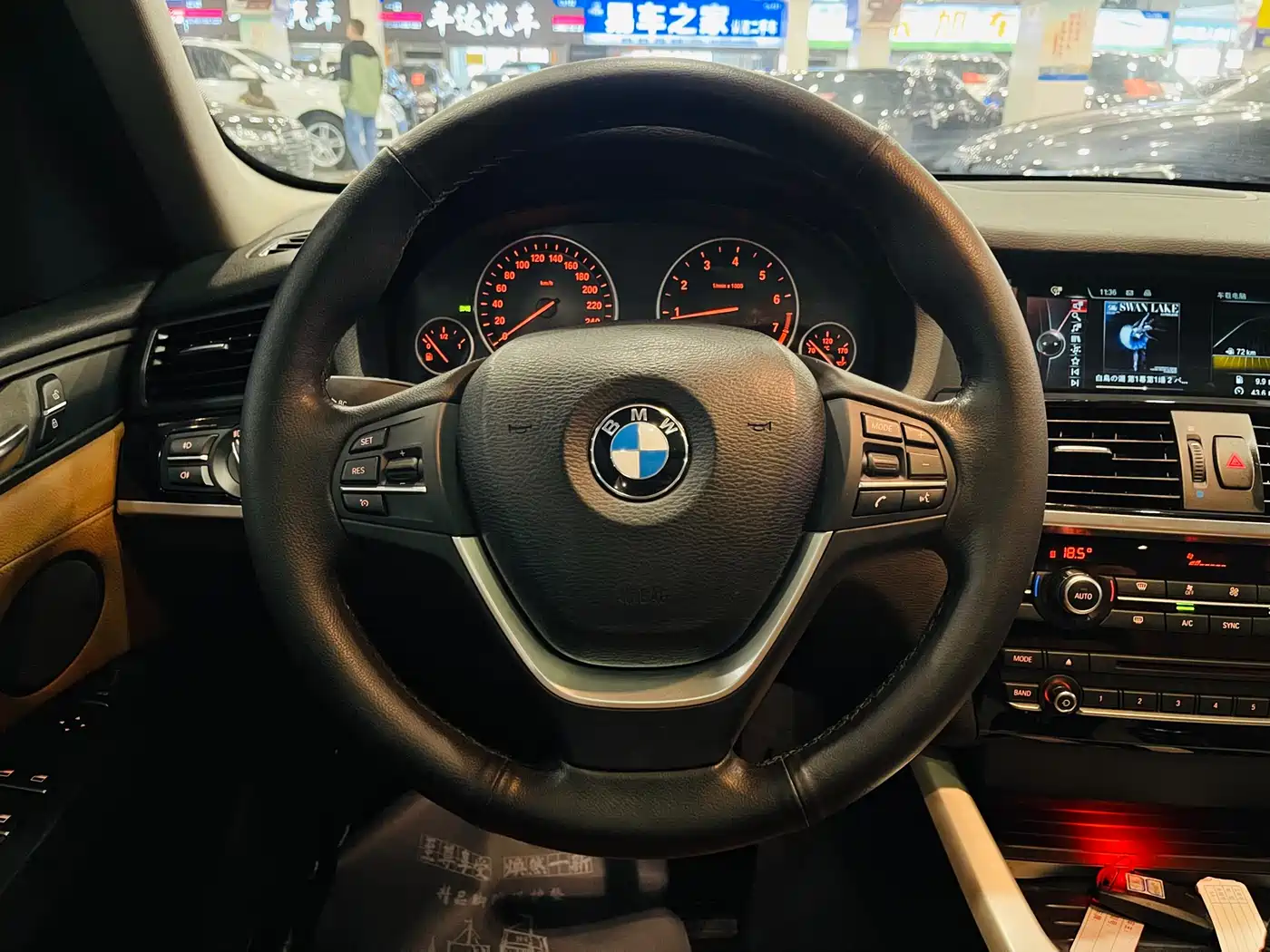 BMW X3 (Import) 2014 xDrive28i Leading Edition фото 6