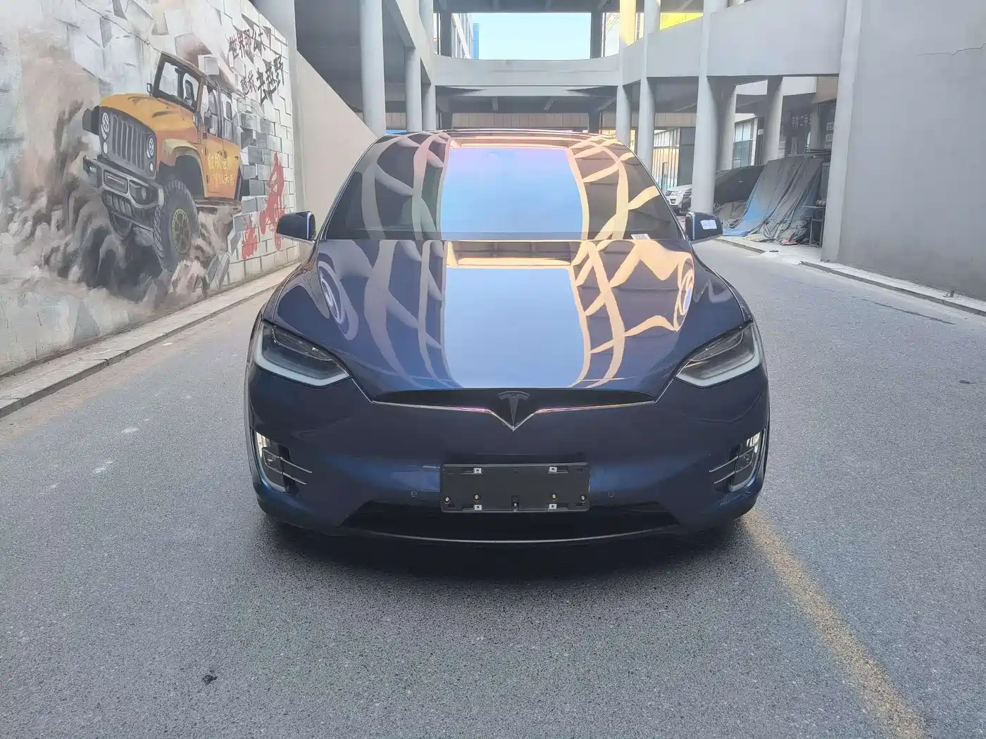 TESLA MODEL X