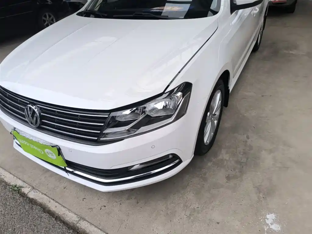 Volkswagen Lavida 2017 230TSI DSG Comfort Edition фото 24