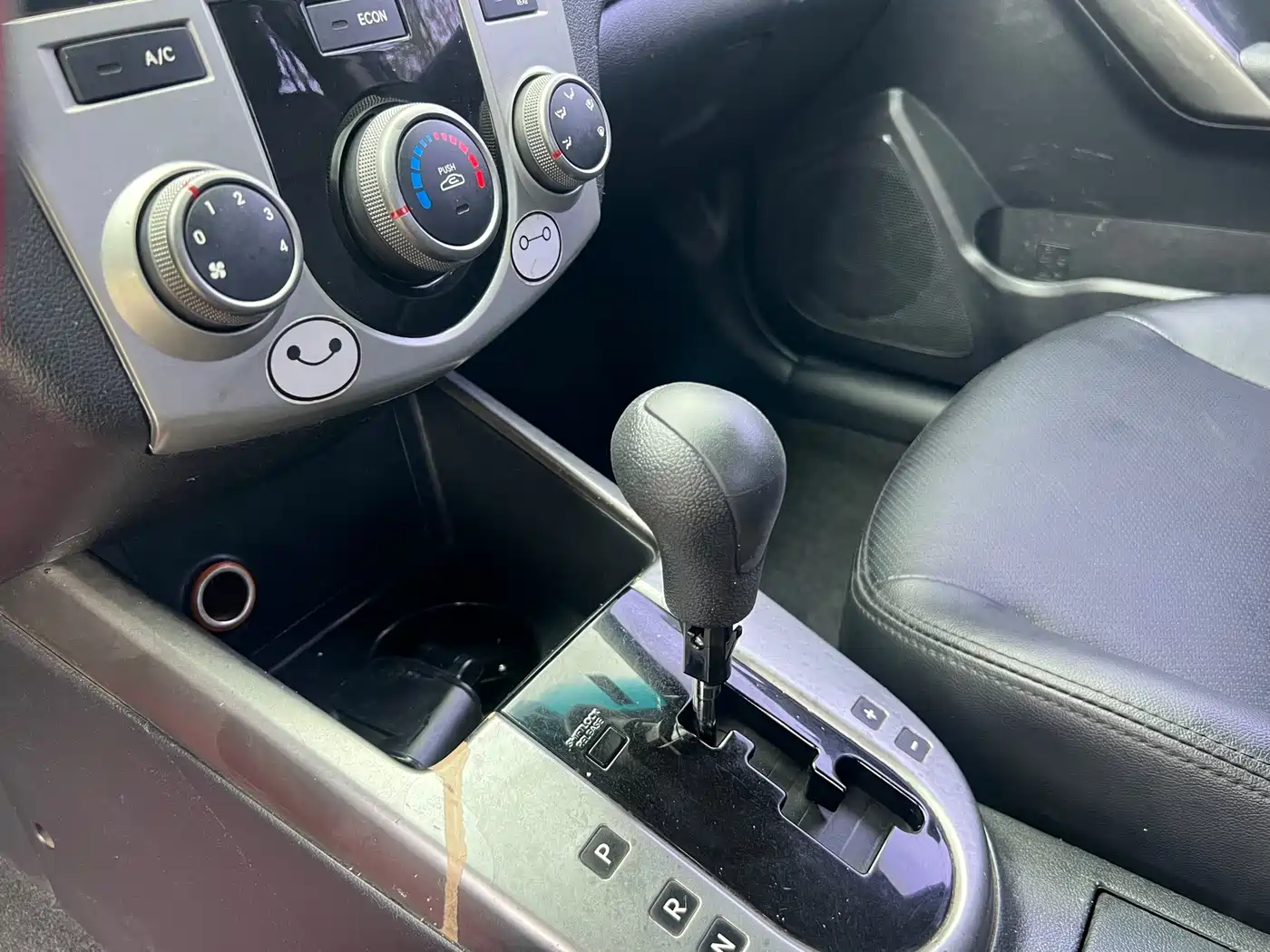 Kia Forte 2010 2009 1.6L AT Premium