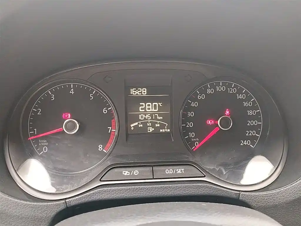 Volkswagen Polo 2016 1.4L Manual Trend фото 12
