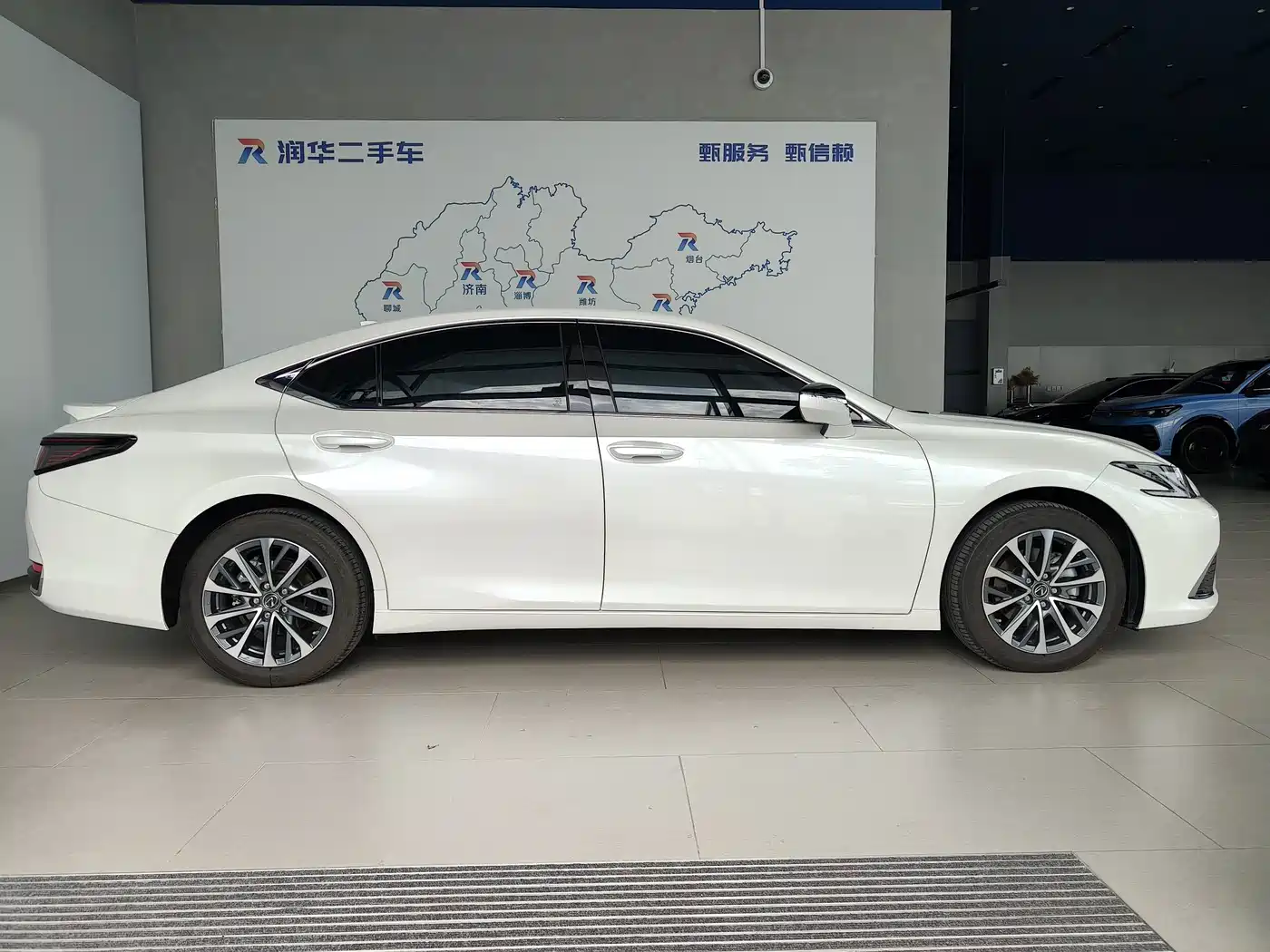 2026 Lexus ES