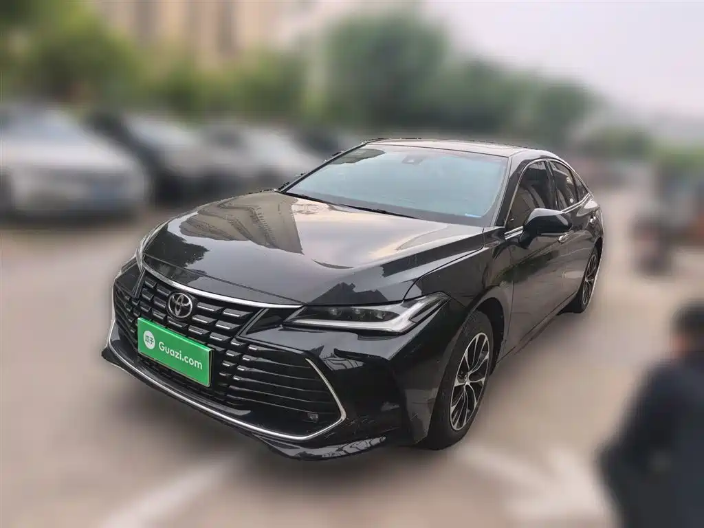 Toyota Avalon 2023 2.0L Aspiration Edition фото 2