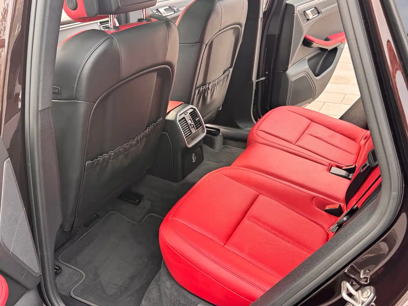 Porsche Macan 2018 Macan 2.0T фото 11