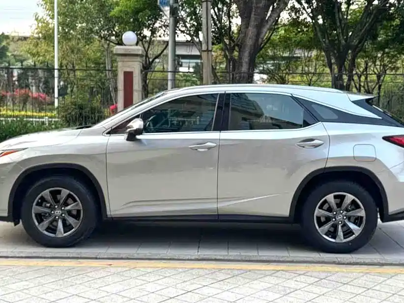 LEXUS RX