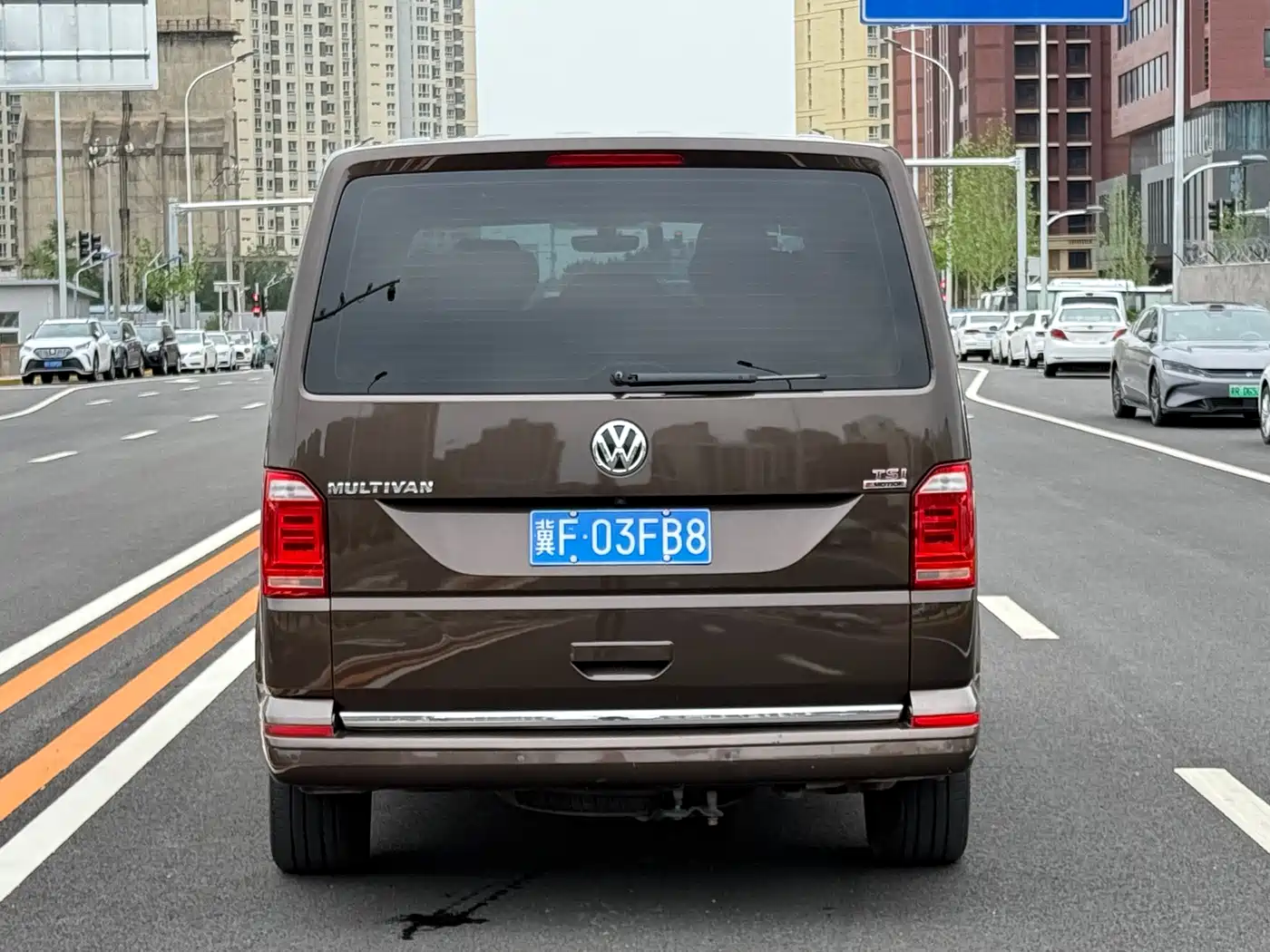 Volkswagen Multivan 2016 2.0TSI 4WD Prestige 7-Seater фото 6