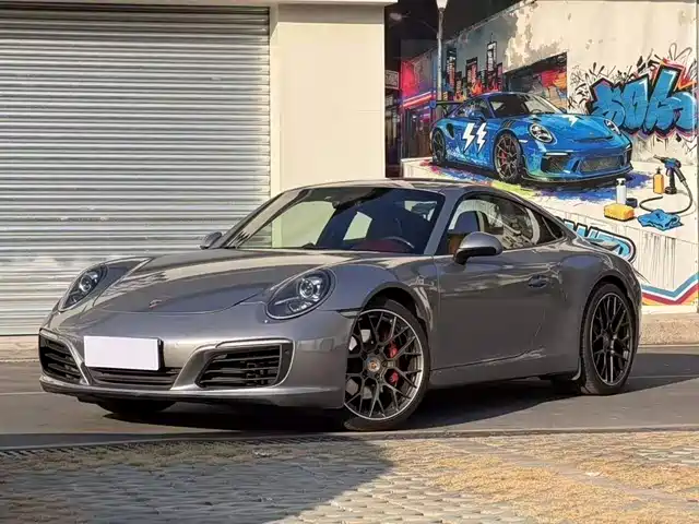 PORSCHE 911