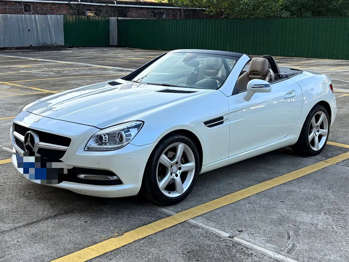 Mercedes-Benz SLK-Class 2011 SLK 200 Fashion