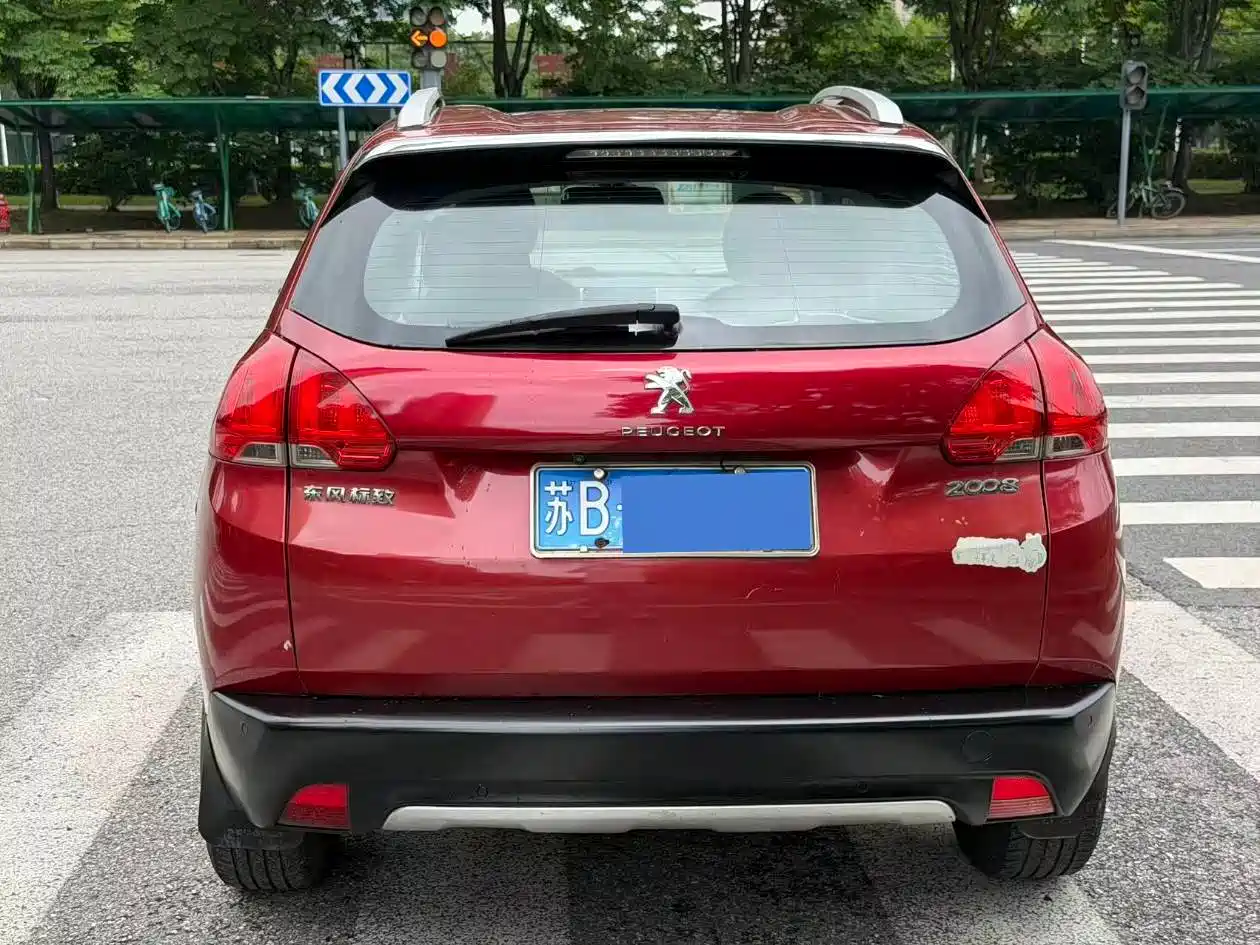 Peugeot 2008 2014 1.6L Automatic Fashion Edition фото 8
