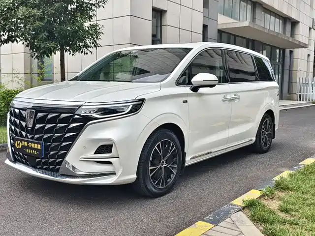  Roewe Roewe iMAX8 2023 Model 400TGI Ultimate Enjoyment Edition