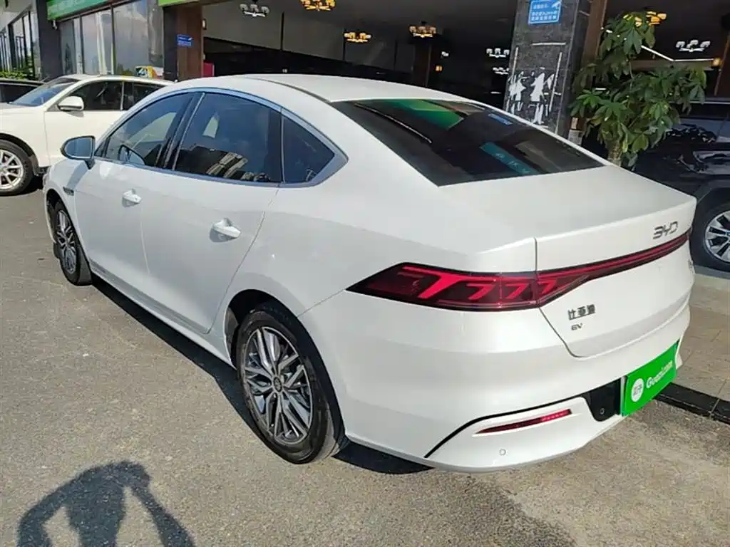 BYD Qin PLUS 2025 EV 510KM Smooth Ride Edition фото 5