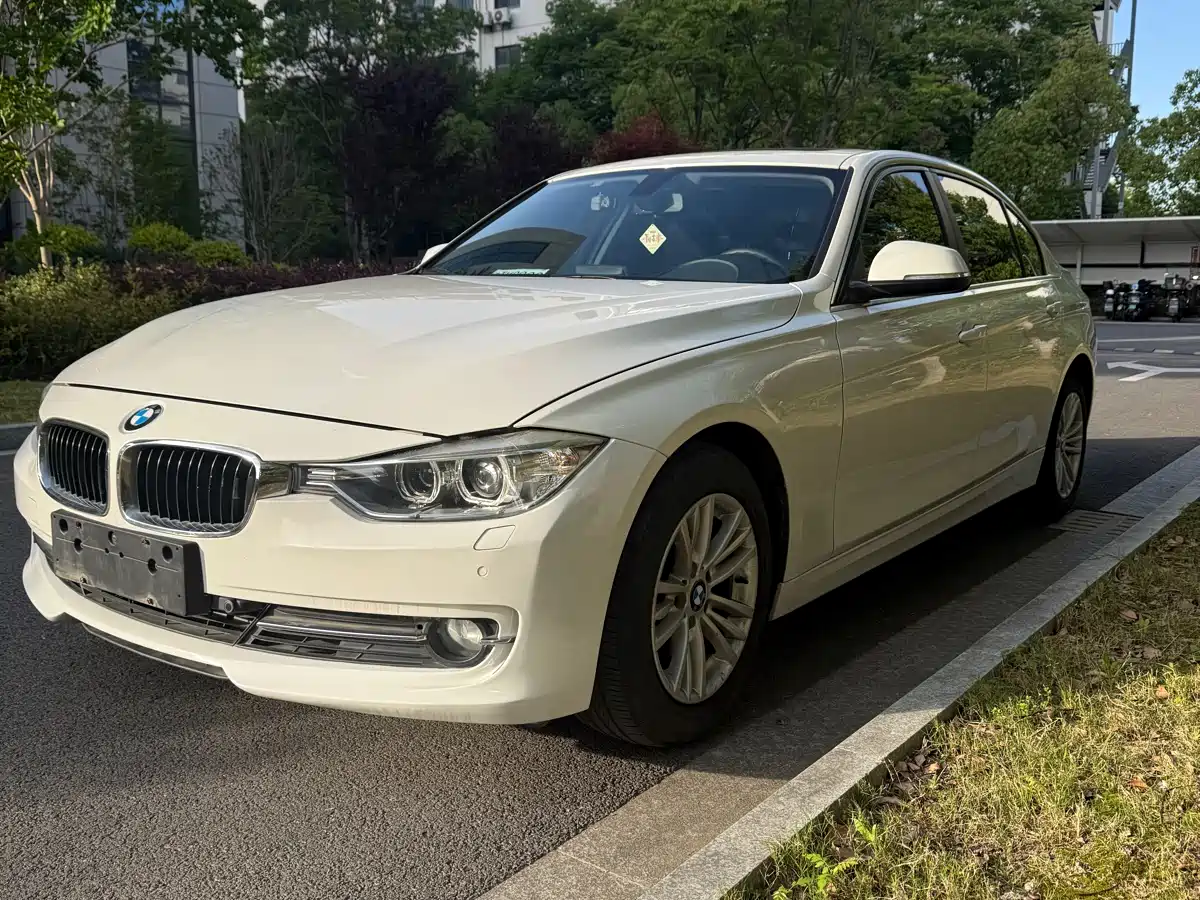 BMW 3 Series 2015 316Li Fashion