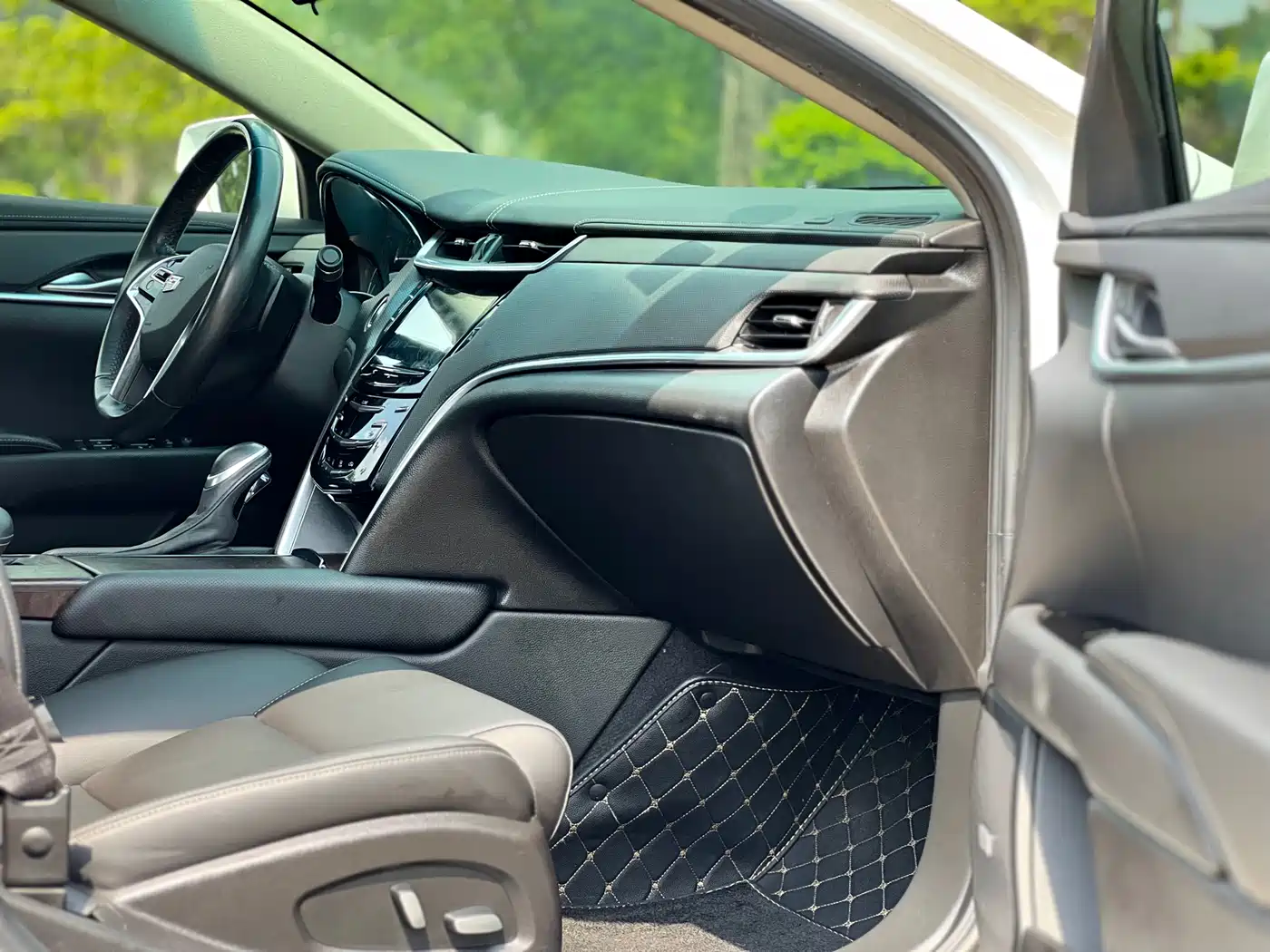 Cadillac XTS 2018 28T Technology фото 16